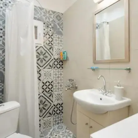 Daire Private Pristine Balcony Home- Heart Of The Center *